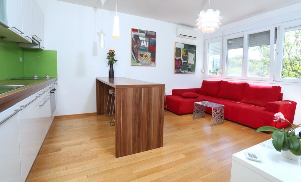 Apartment Peni Split Bagian luar foto