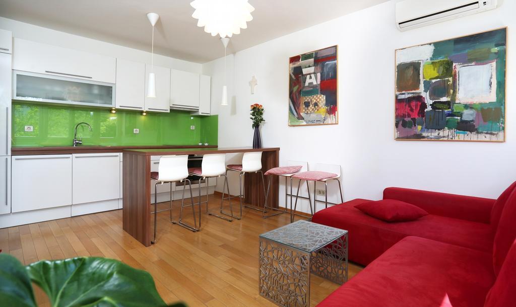 Apartment Peni Split Bagian luar foto