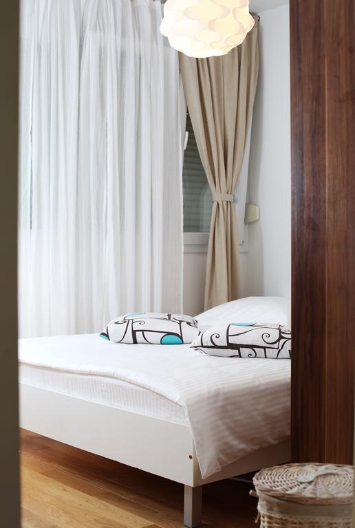 Apartment Peni Split Bagian luar foto